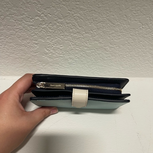 Kate Spade Staci Colorblock Bifold Medium Wallet - Picture 4 of 9